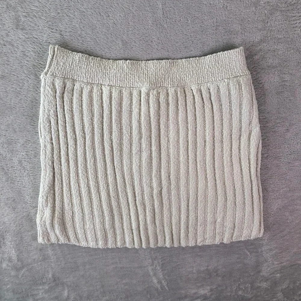 Free People Women's Sweater Mini Skirt Size M Cream‎ Ribbed Knit Cozy Soft